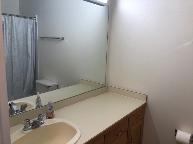 3 bathrooms - 54 W 700 N