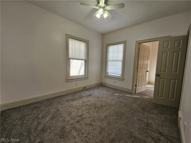 Building Photo - 3430 Beechwood Ave