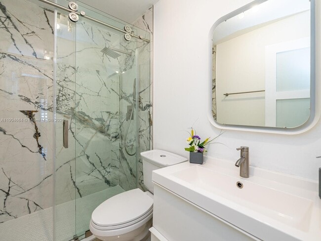 Building Photo - 16332 SW 83rd Ln