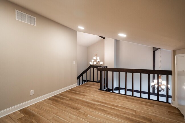 Building Photo - 12804 N Colony Dr