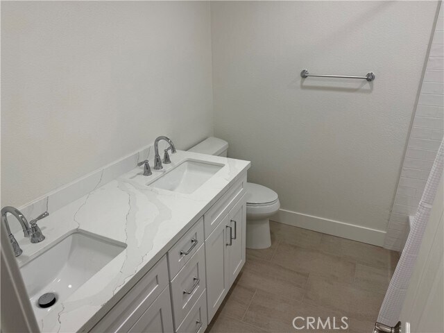 Building Photo - 35 Tanglewood