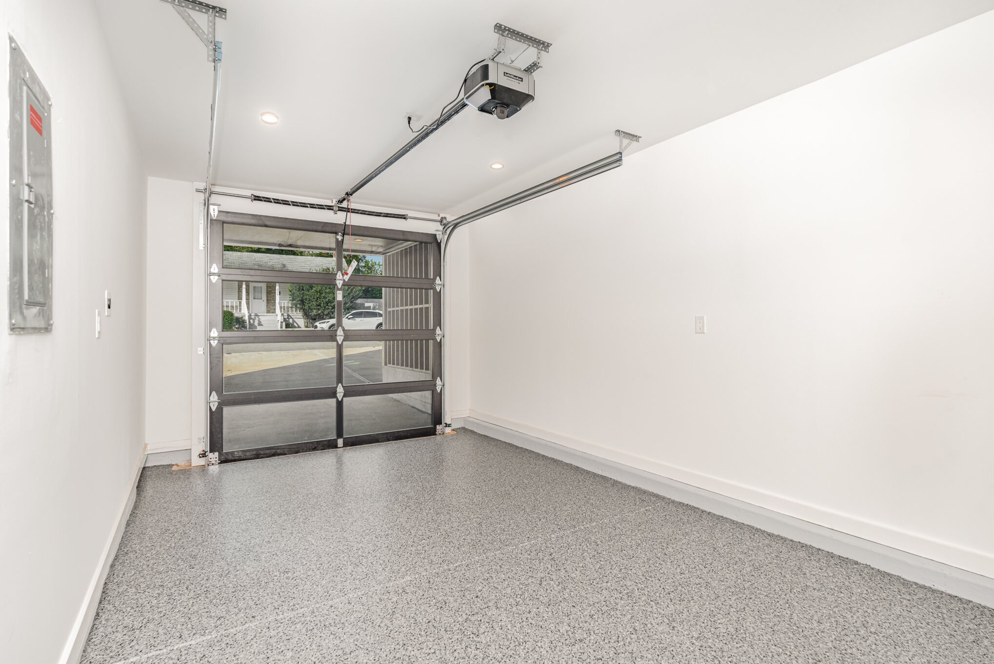 Building Photo - 515 W Lenoir St