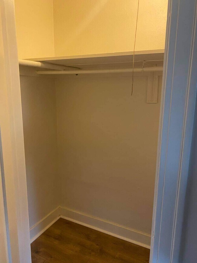 Building Photo - 4525 Avocado St