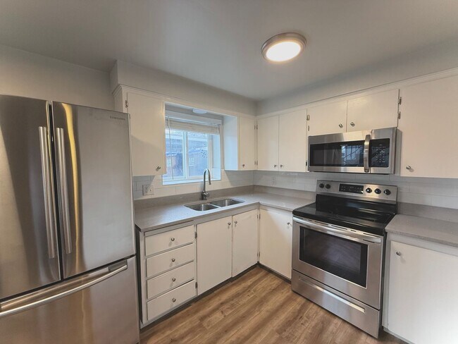 Building Photo - 1-Bedroom Condo in Salt Lake City – Available May 1st!