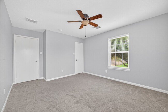 Building Photo - 15826 Kings Cypress Ln