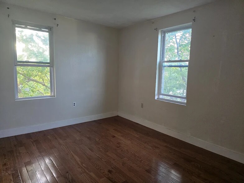 Building Photo - 116 Marlborough St