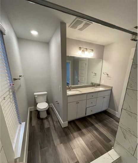 Building Photo - 5000 Edenbourgh Ln