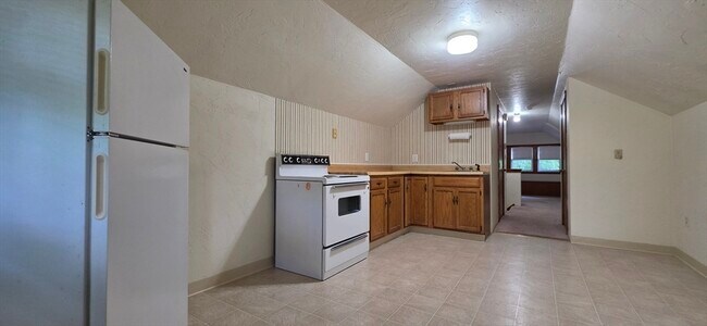 Building Photo - 109 Green Hill Pkwy