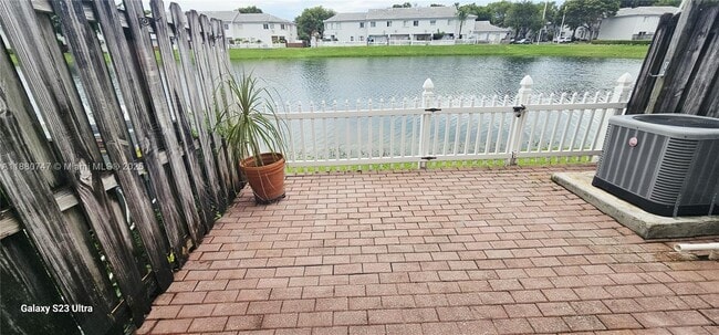 Building Photo - 14273 SW 121st Pl