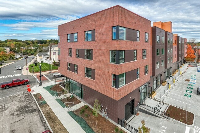 Building Photo - 45 E Central St