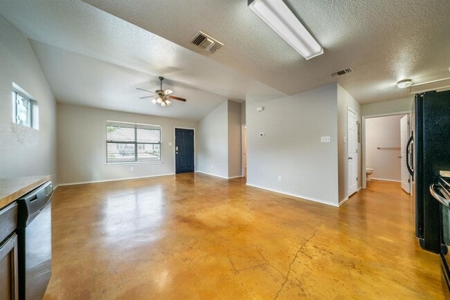 Building Photo - 1237 Jefferson Ave