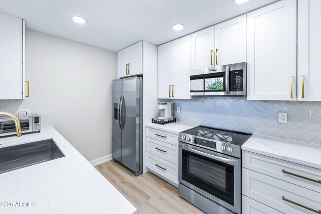 Building Photo - 11333 N 92nd St