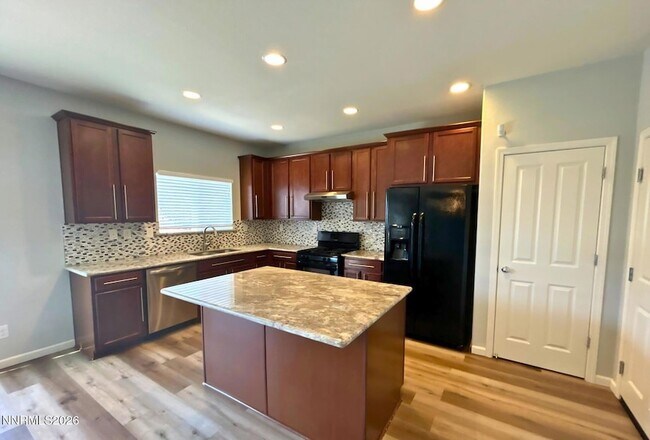 Building Photo - 11042 Marymount Dr