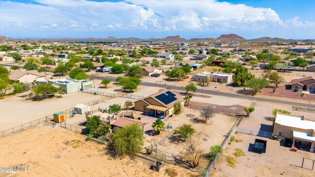 Building Photo - Massive Equestrian Property with Mountain ...