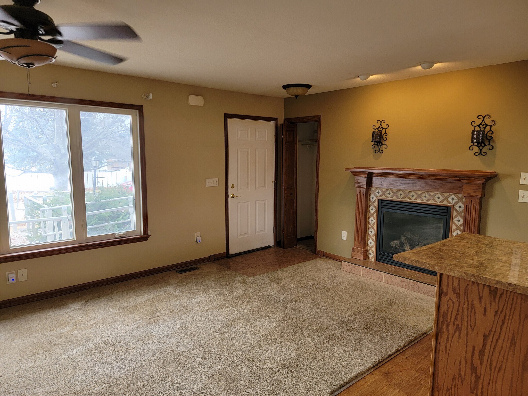 Building Photo - 8217 Leisure Ln