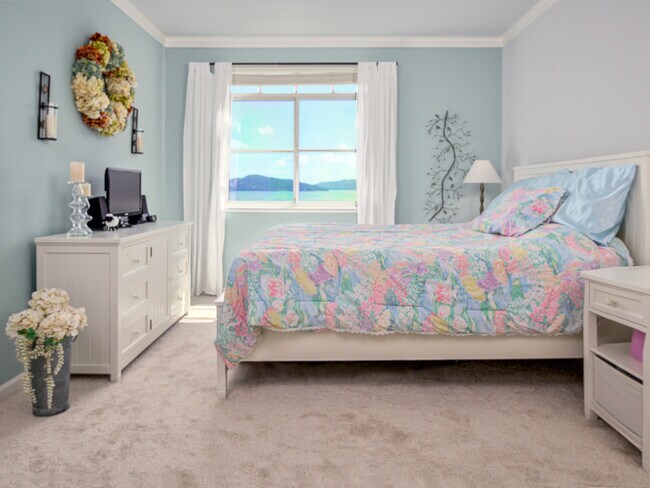 Building Photo - 1400 Pinnacle Ct