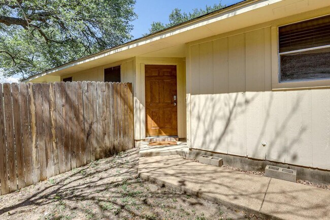 Building Photo - 8836 Francia Trail