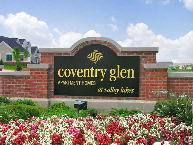 Entrance - Coventry Glen Apartments