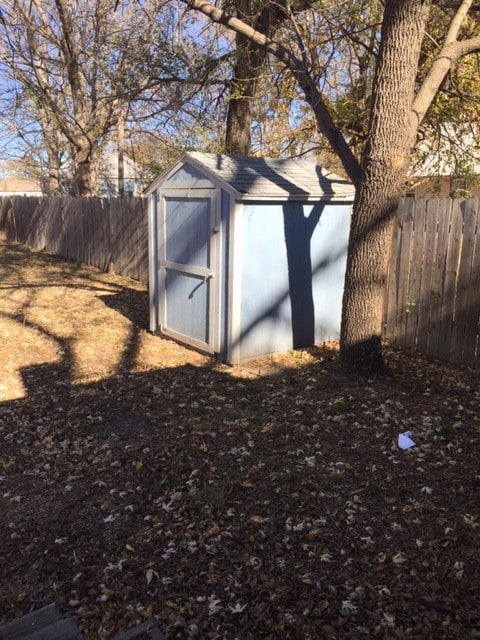 Building Photo - 126 E Vine St