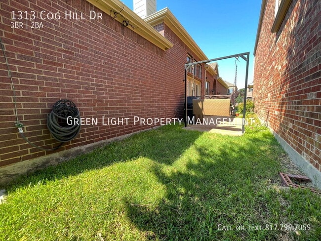 Building Photo - 1313 Cog Hill Dr