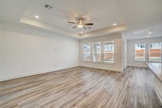 Building Photo - Check Out this 3/2 in Leander