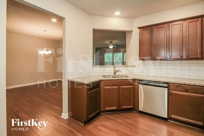 Building Photo - 3108 Baylor Cir