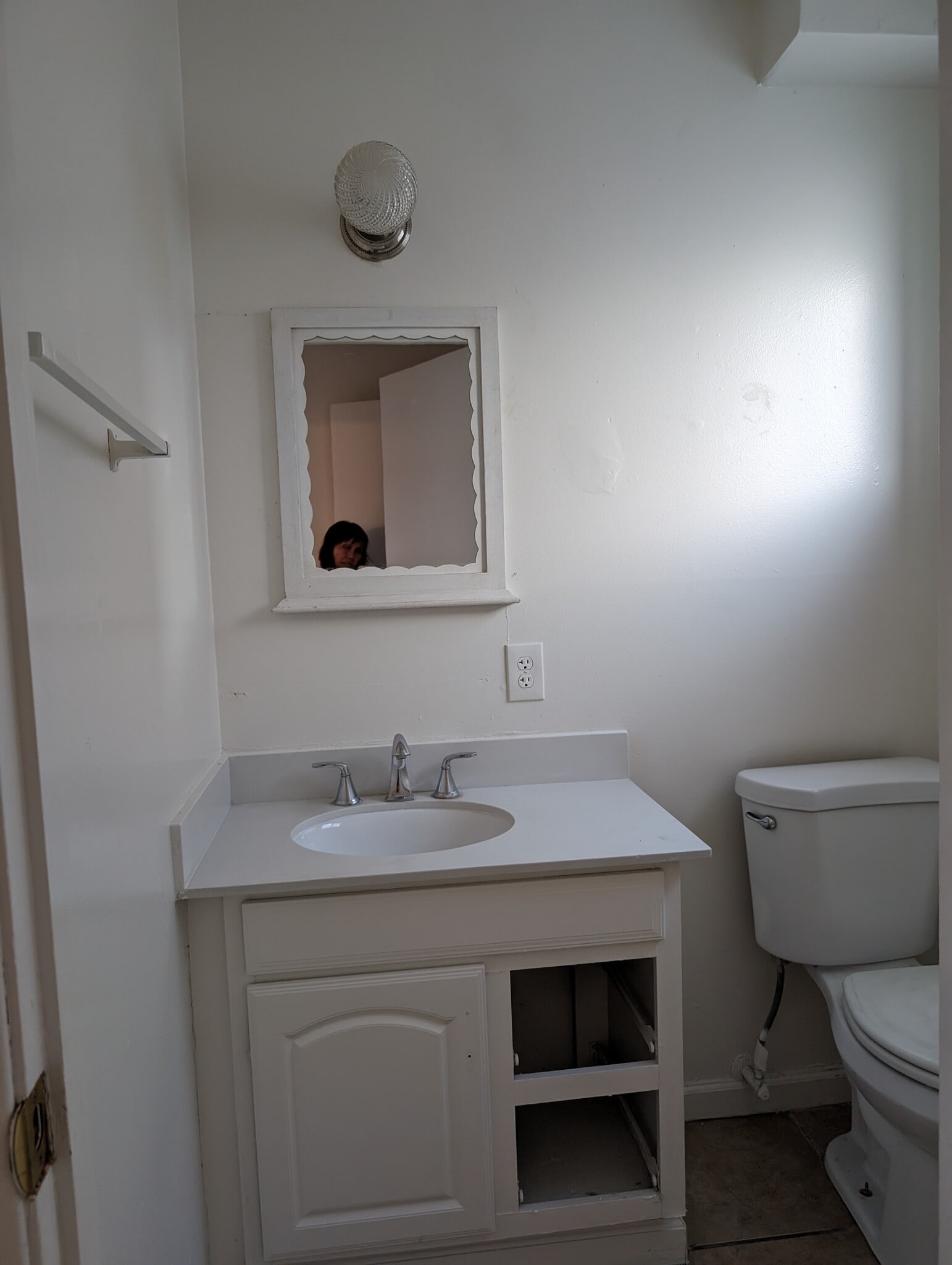 Downstair 1/2 BR - 251 Coventry Dr