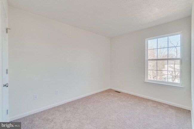 Building Photo - 2926 Sorrell Ct