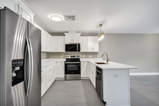 Building Photo - 37 SE 15th Terrace