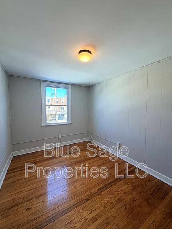 Building Photo - 5207 Westbrook Dr