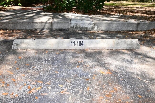 Building Photo - 36122 Lake Chase Blvd