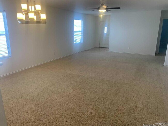 Building Photo - 3518 Ironwood Falls