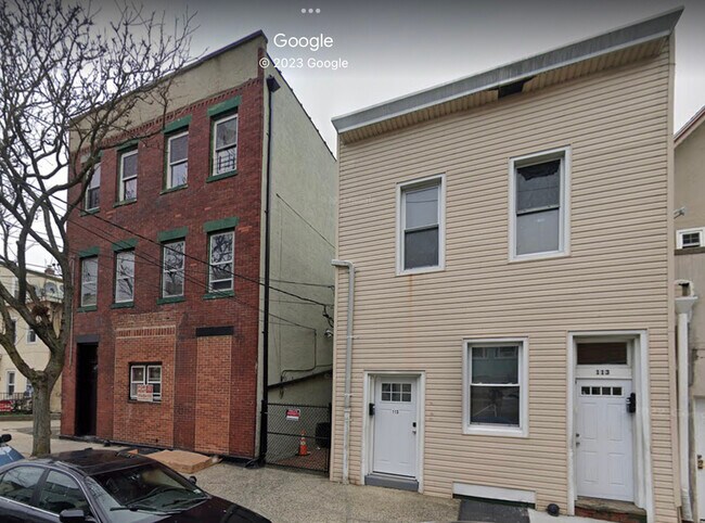 Building Photo - 113 N 5th Ave