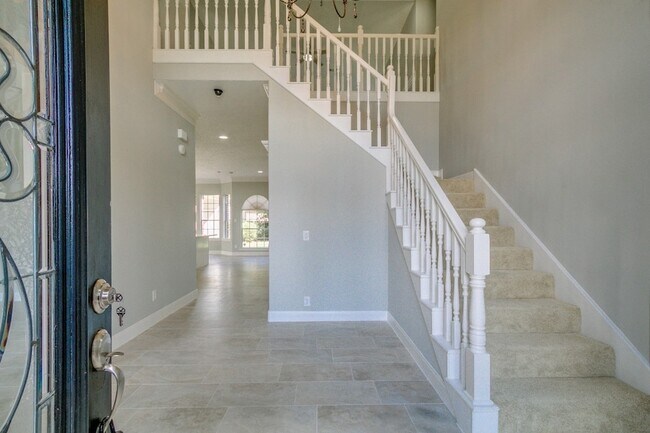 Building Photo - 6302 Laver Love Dr