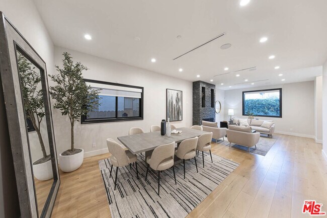 Building Photo - 123 S Kilkea Dr