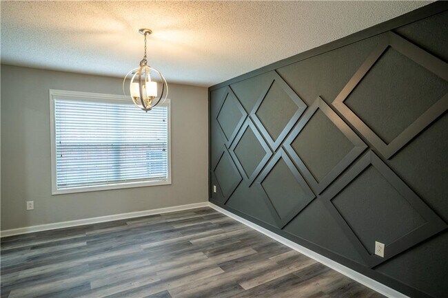 Building Photo - 3243 Newtons Crest Cir
