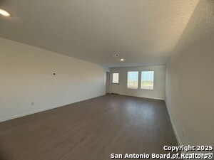 Building Photo - 204 Ottawa Wy