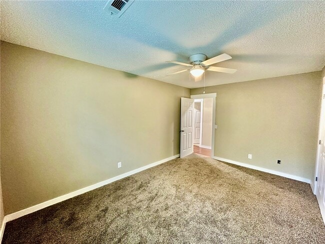 Building Photo - 3513 W Wood St