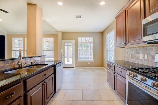 Building Photo - 87 N Pinto Point Cir