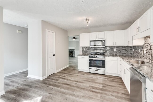 Building Photo - 1229 Vintage Pointe Dr