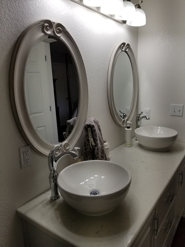 Building Photo - 2000 Ridgewood Dr