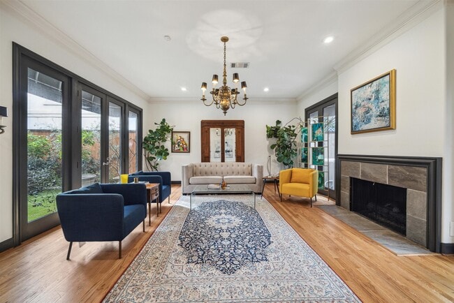 Building Photo - 2154 Avalon Pl