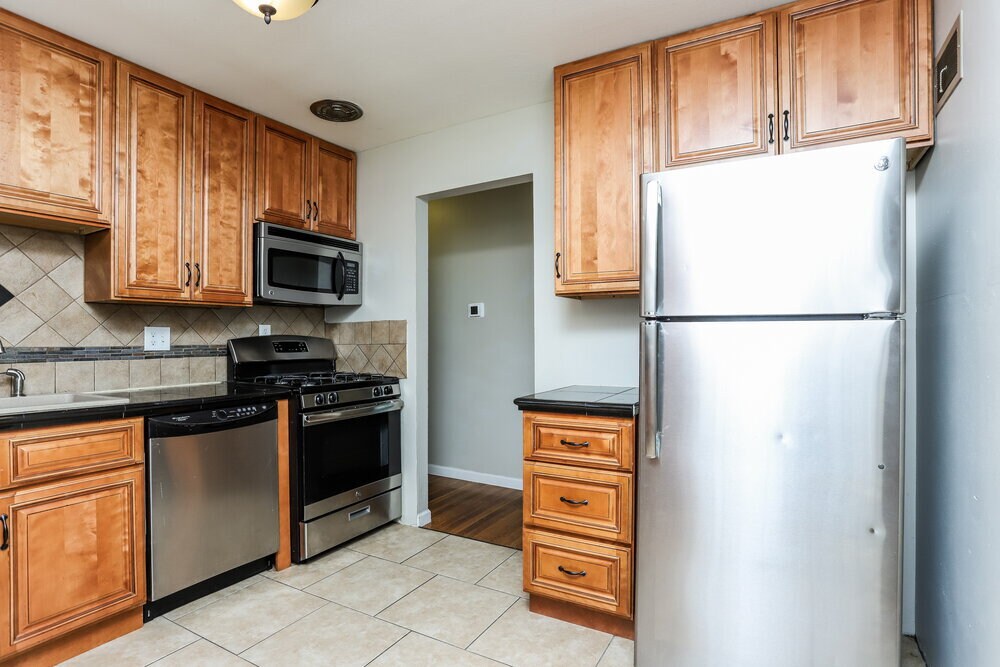 Building Photo - 810 Babler Dr