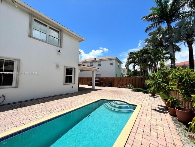 Building Photo - 8034 NW 111th Ct