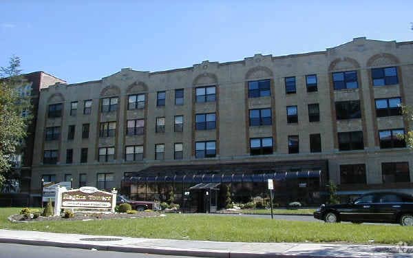 Primary Photo - Regina Towers