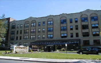 Building Photo - 176 S. Harrison St