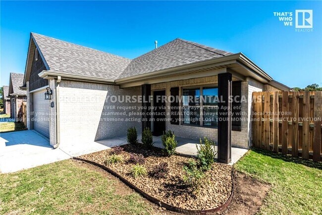 Building Photo - 124 N Benchmark Ln