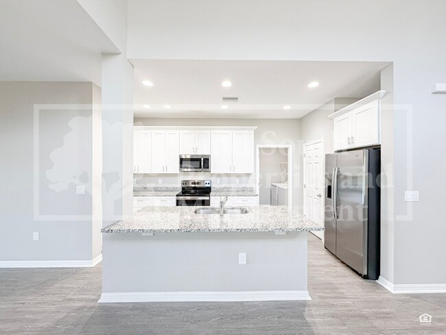 Building Photo - 3389 Cup Dr