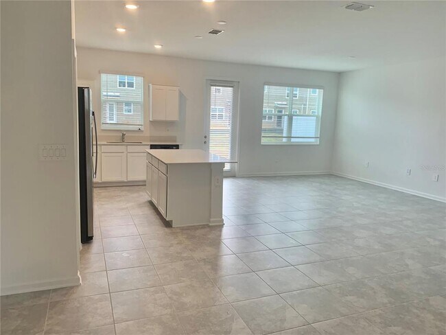 Building Photo - 368 Nine Iron Dr