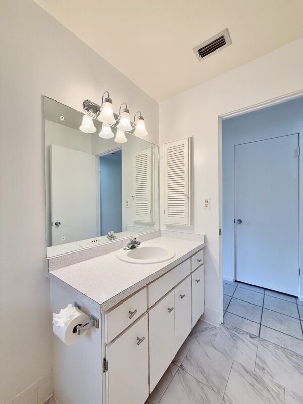 Building Photo - 4149 Prudence Dr